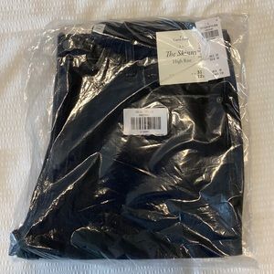 Abercrombie Curve Love High Rise Skinny Jeans in Ripped Black